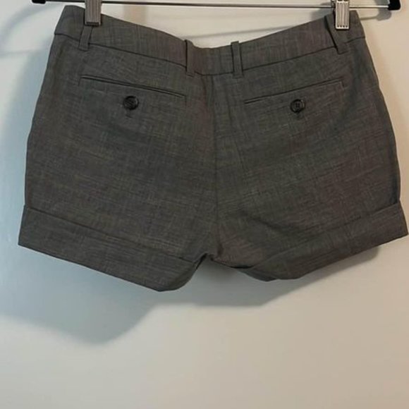 Aritzia Light Grey Shorts - Size 0 - Picture 2 of 2